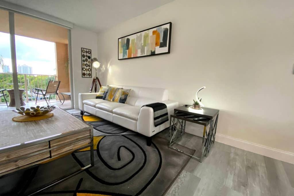 Yacht Club At Aventura 2 Bed 2 Bath Luxurius Cozy Brand New 2020 Exterior foto